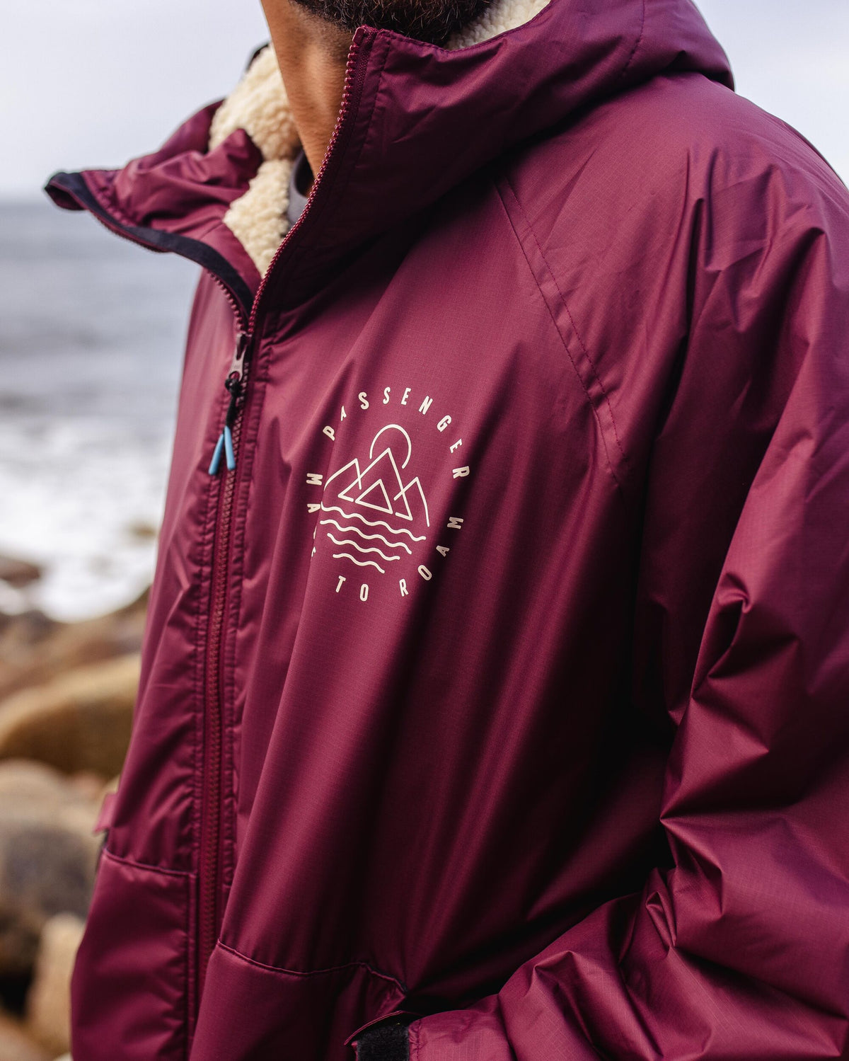 Escapism Sherpa Lined Changing Robe - Windsor Wine - Lifestyle - Male