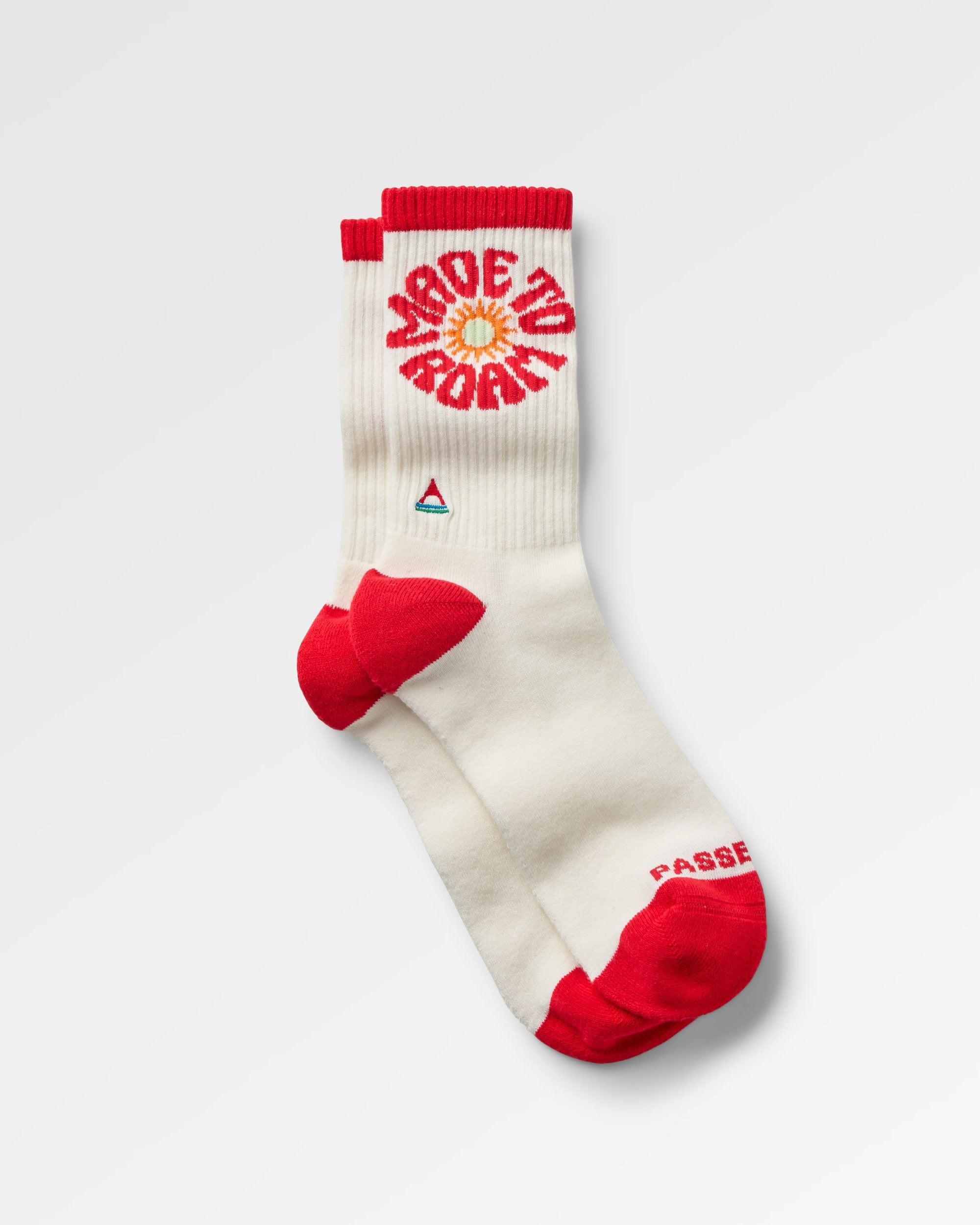 Made to Roam Graphic Crew Socks - White - Flatlay