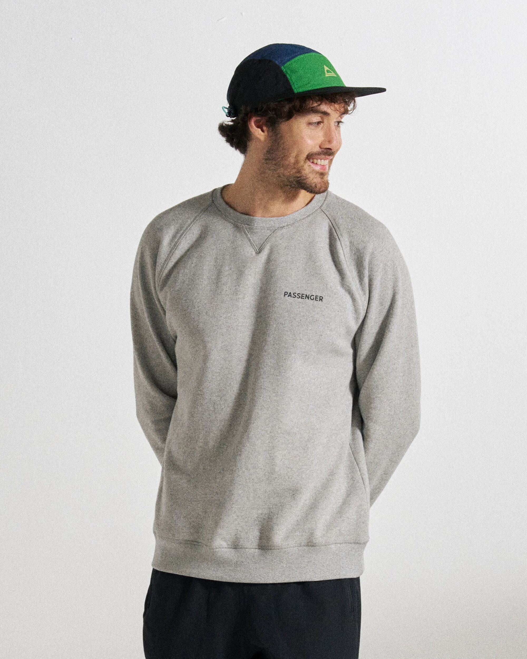 Roamer Men's Organic Cotton Sweatshirt - Grey Marl - Studio Model