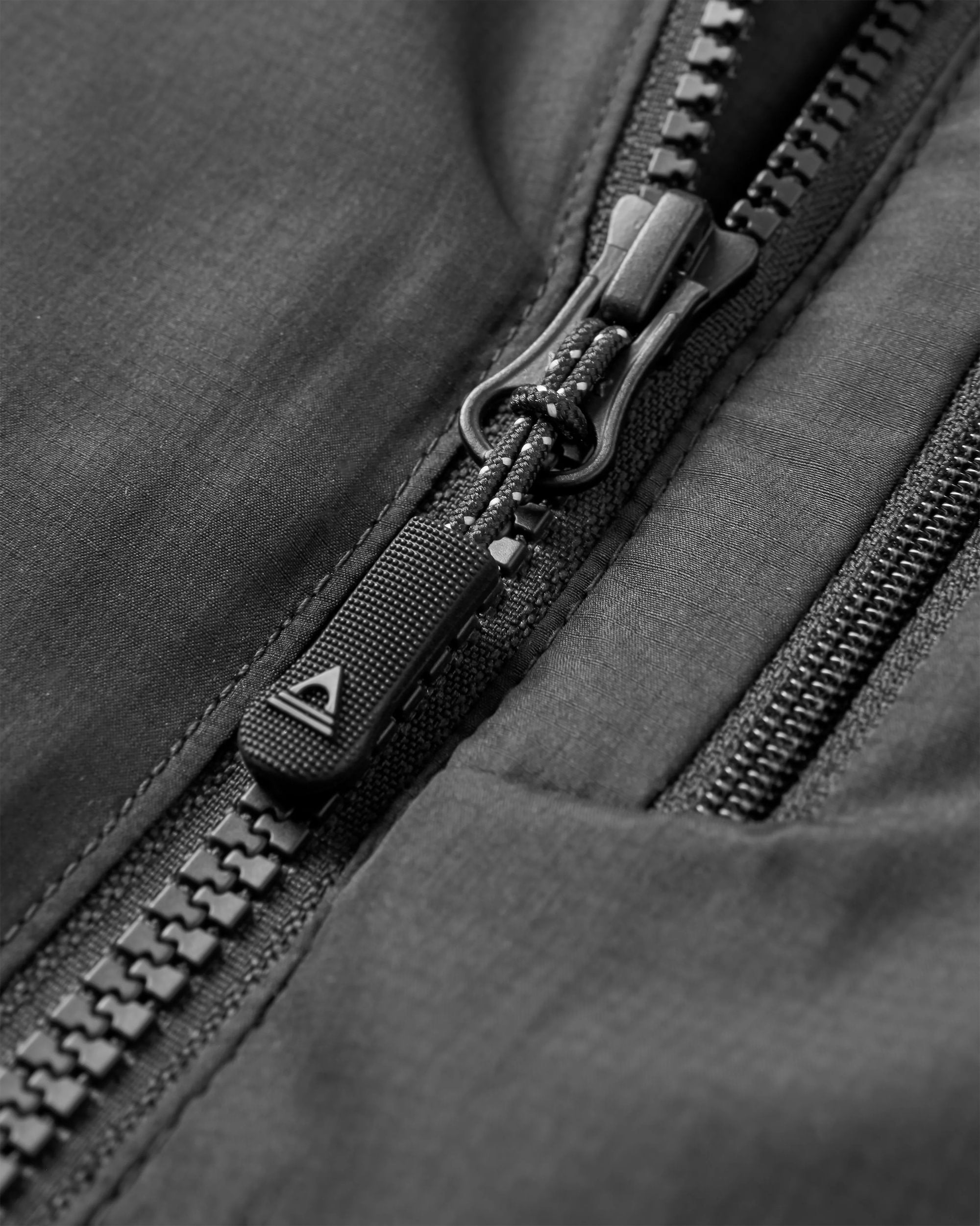 Shasta Lightweight Recycled Thermore® Insulated Jacket - Black - Flatlay