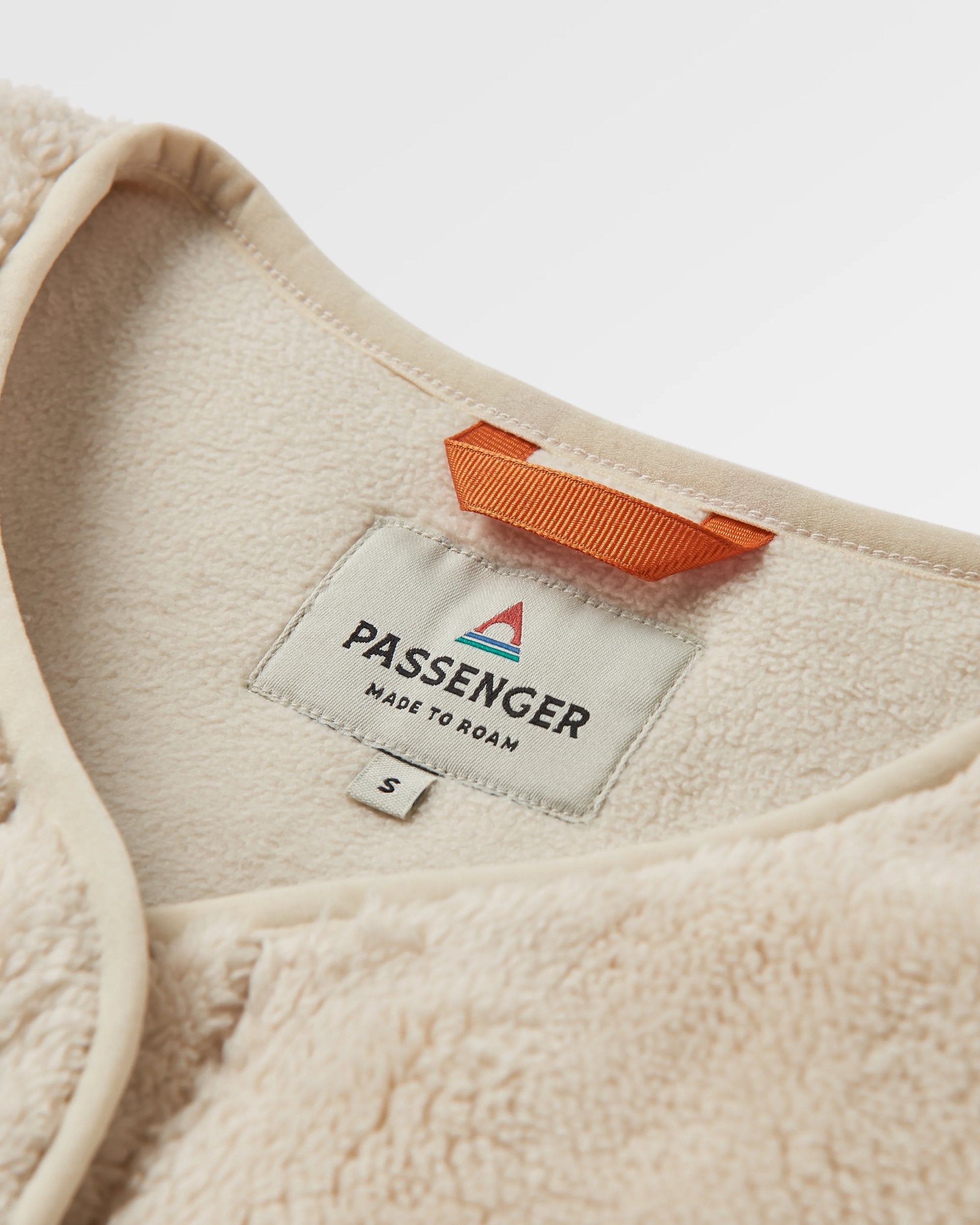 Iris Collarless Recycled Fleece - Oat - Flatlay