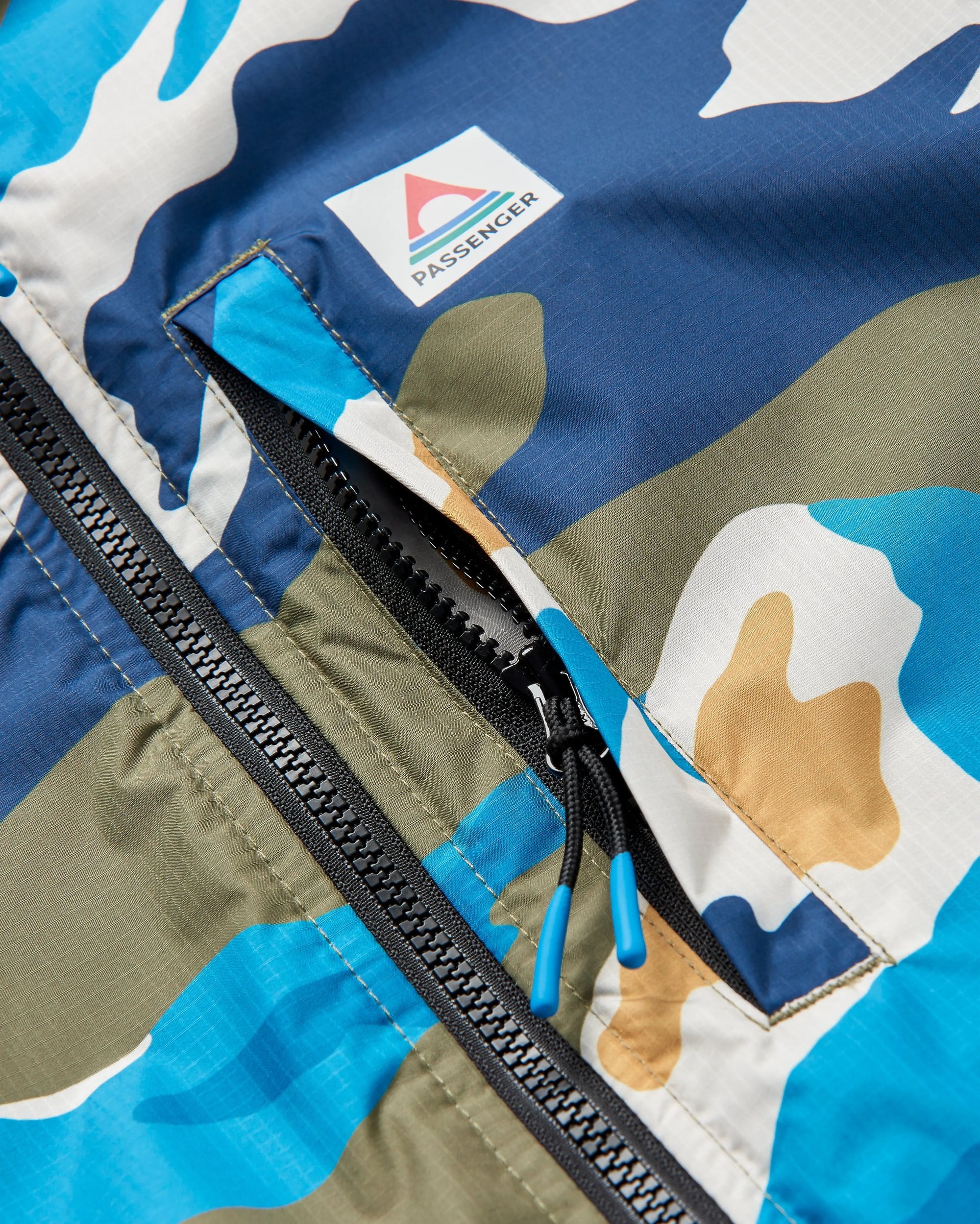 Waves Recycled Sherpa Lined Changing Robe - Mount Scenic Khaki - Flatlay