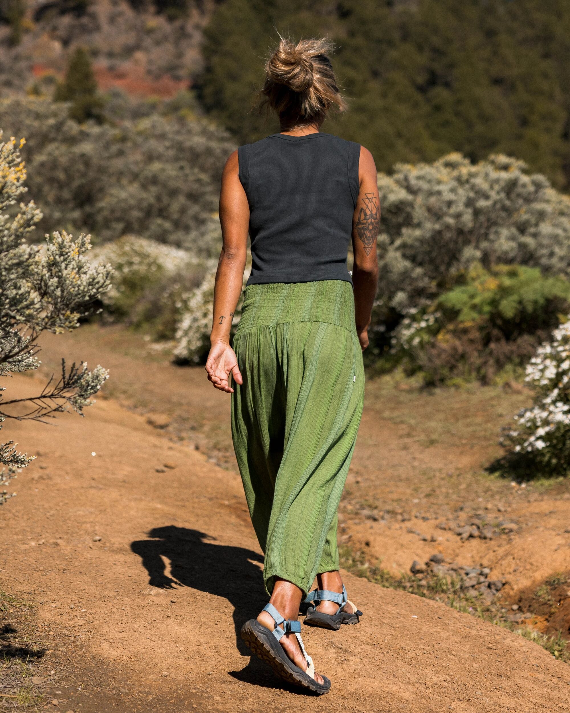 Daylily Loose Trouser - Stem Green Stripe - Lifestyle