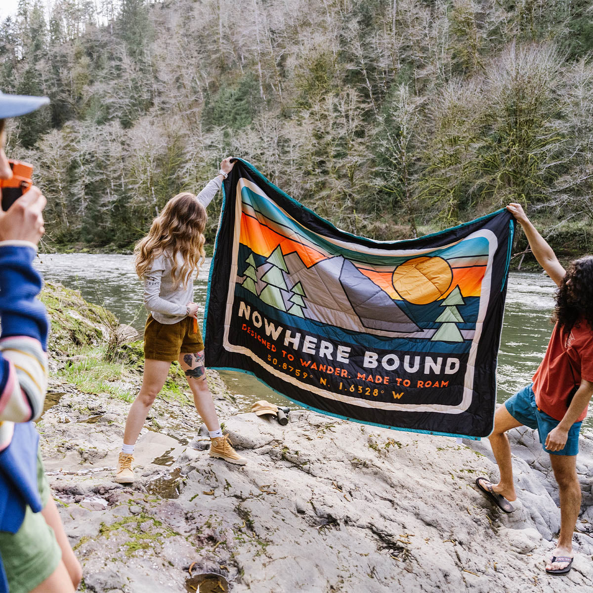 Nomadic Sherpa Blanket - Black 'Nowhere Bound' Print