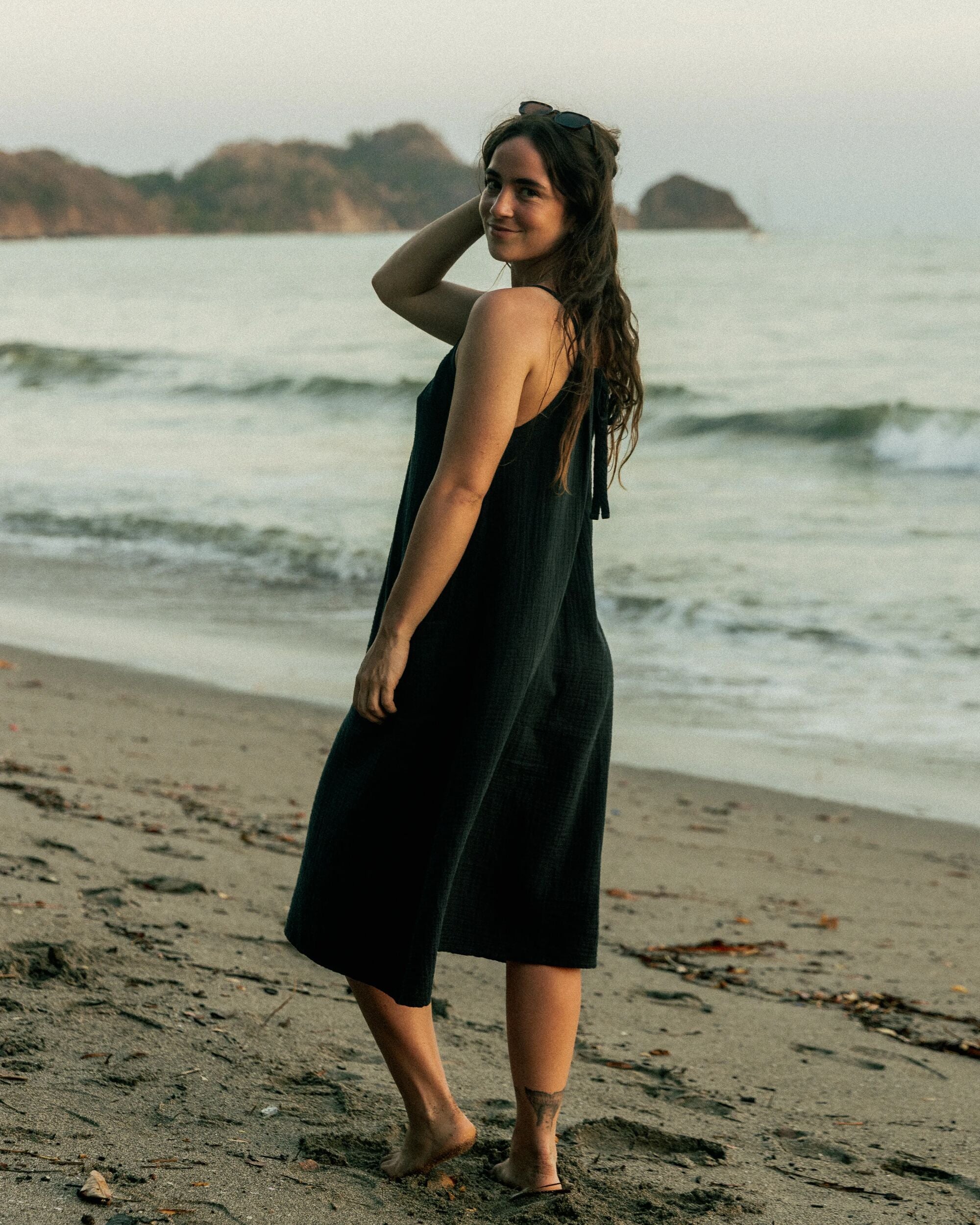 Junipe Dress - Black - Lifestyle