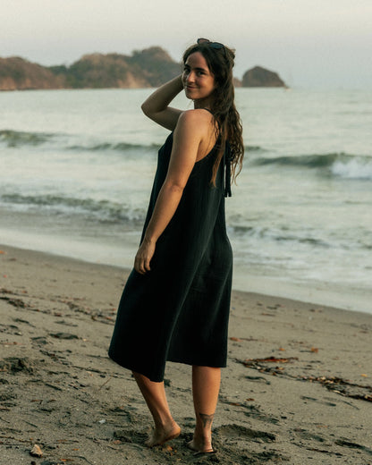 Junipe Dress - Black - Lifestyle