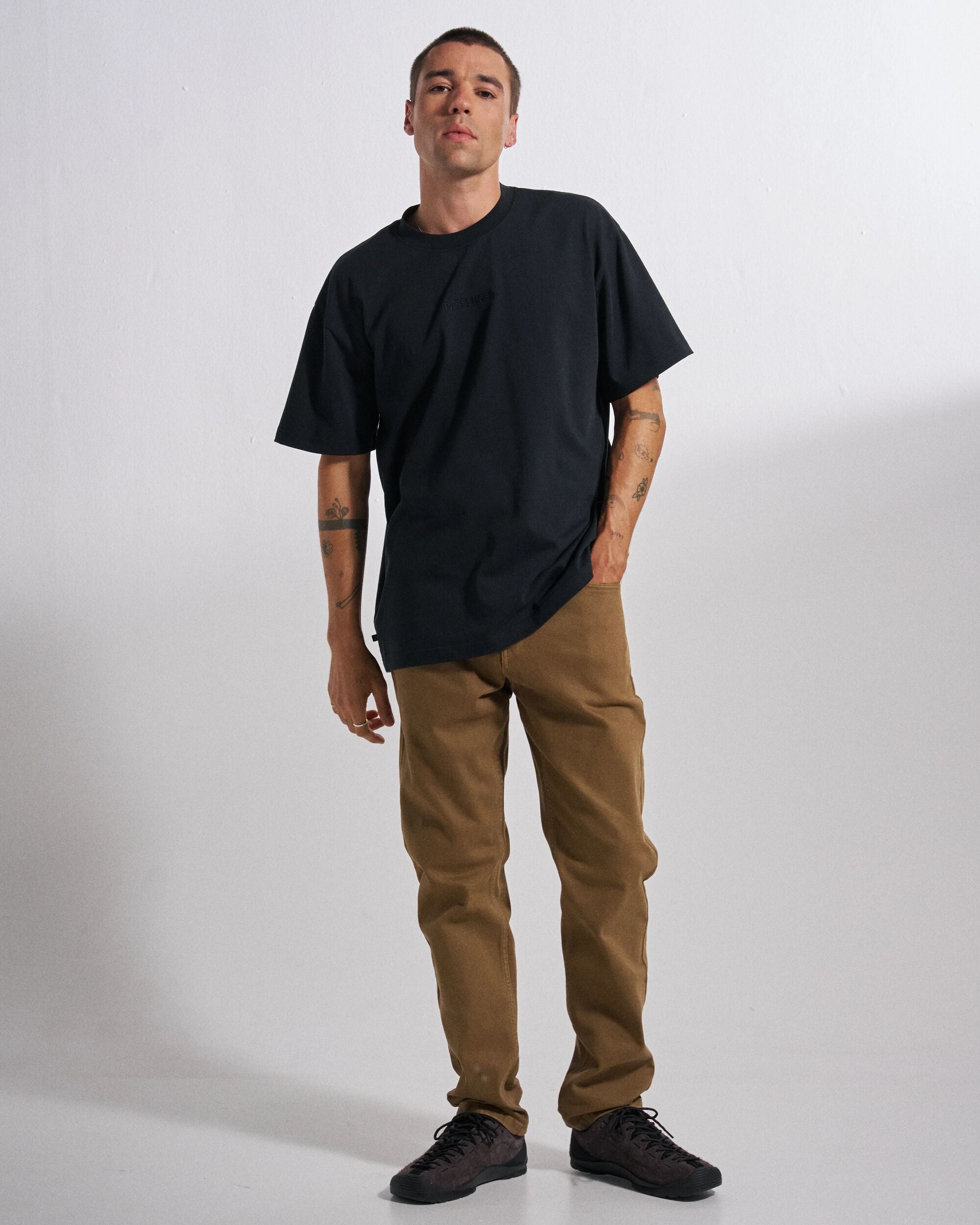 Farloche Jeans - Caramel Brown - Studio Model