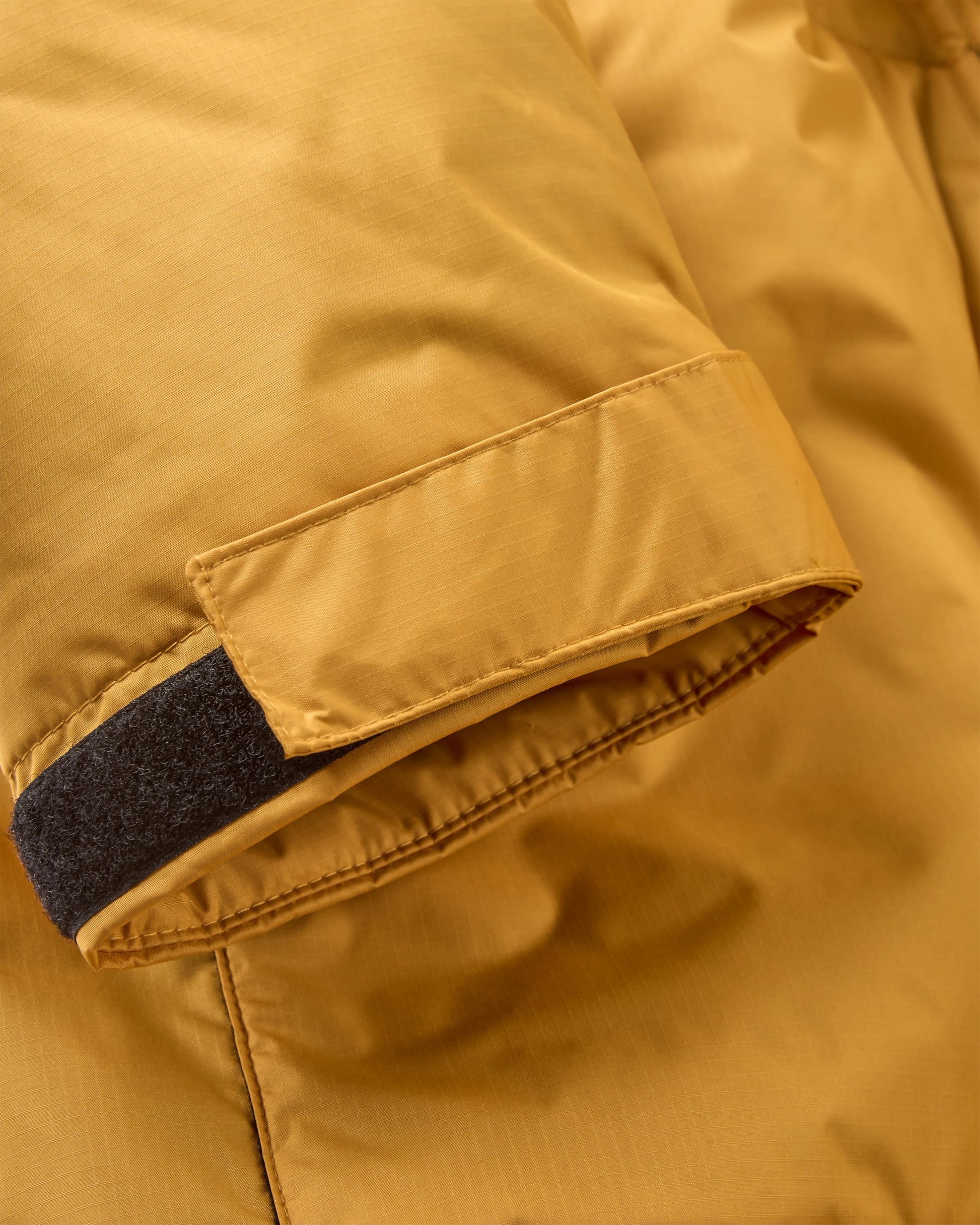 Escapism Recycled Sherpa Lined Changing Robe - Spruce Yellow