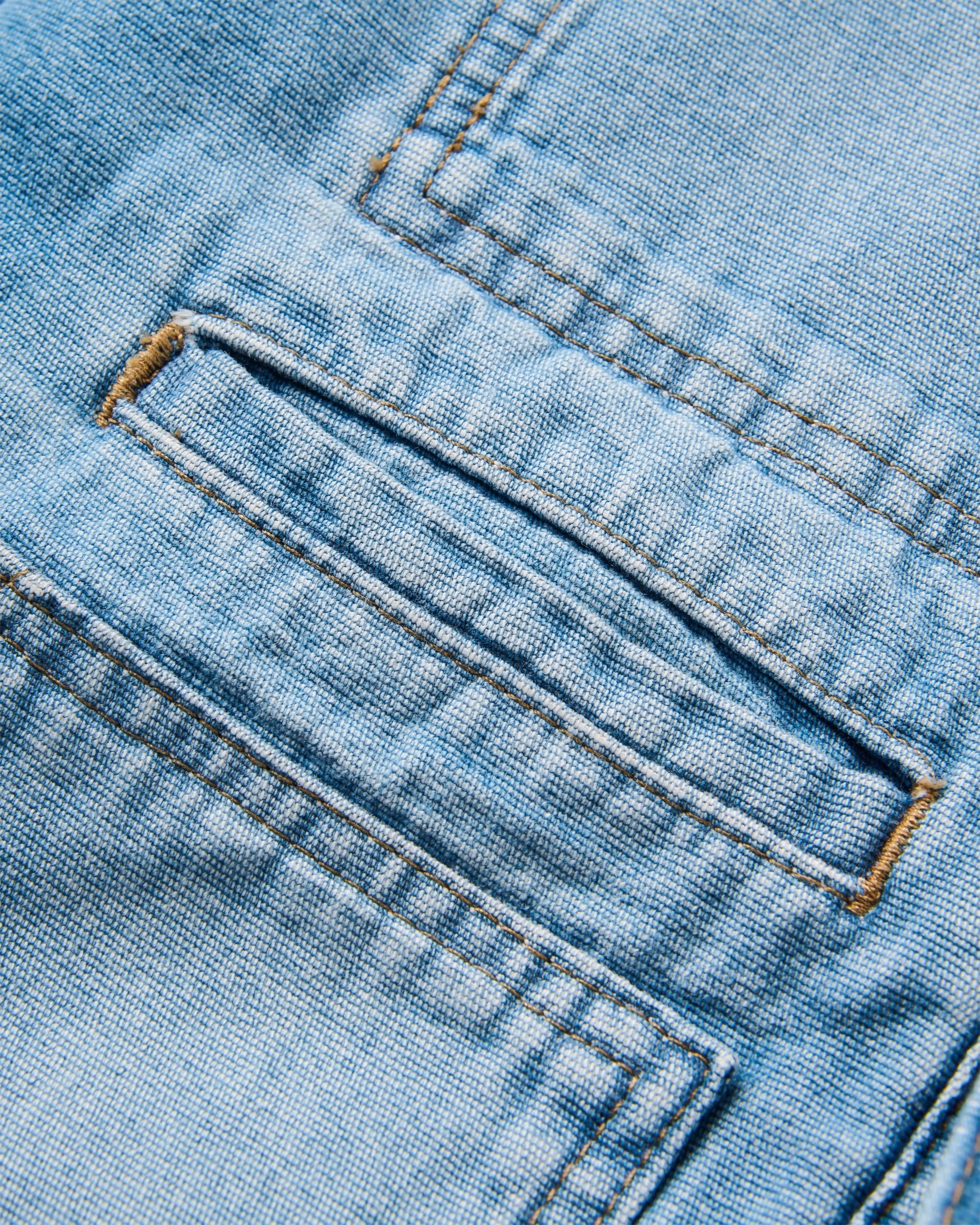 Vantage Denim Jacket - Light Wash Denim - Flatlay
