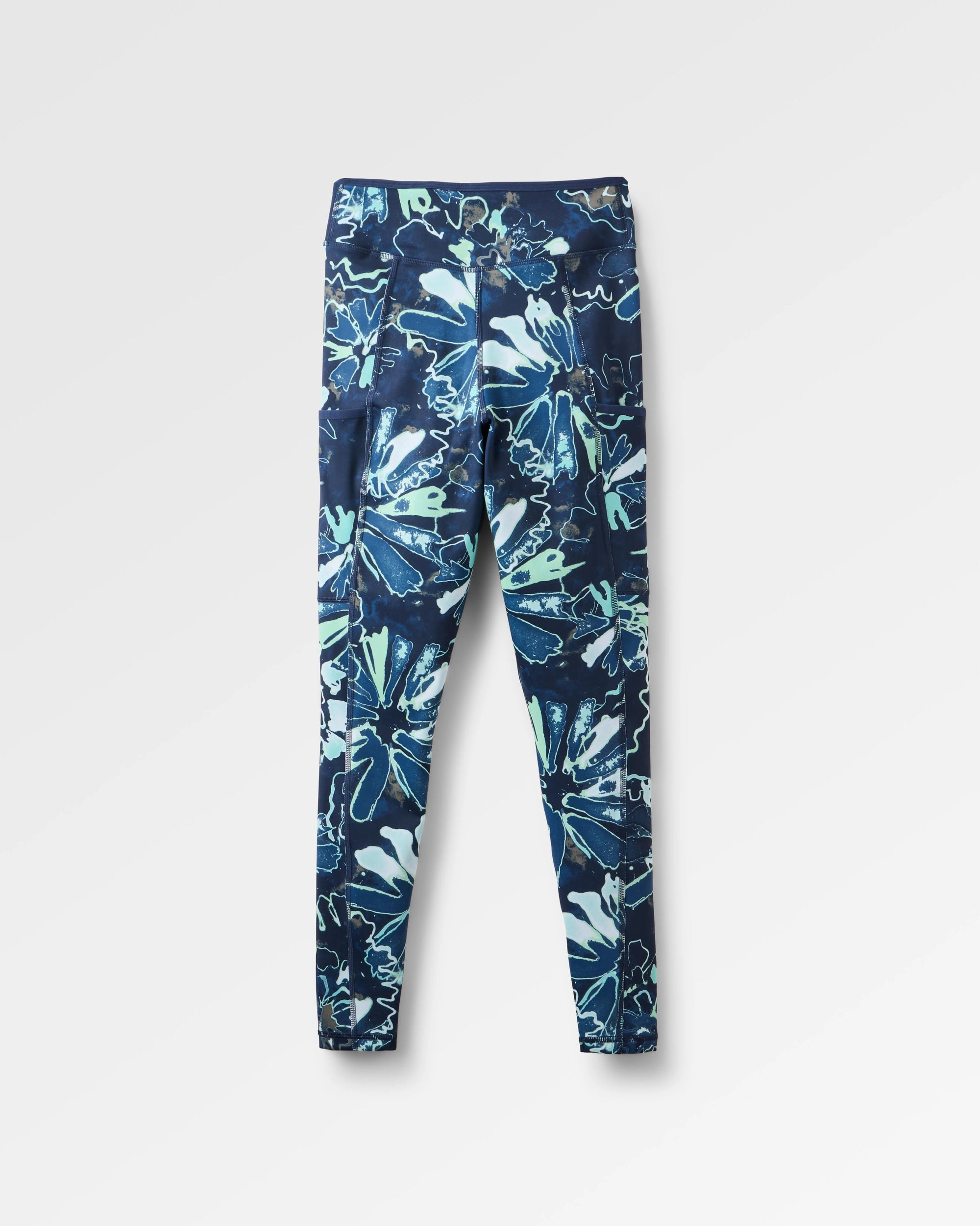 Mantra Recycled Active Leggings - Frost Ice Blue - Flatlay