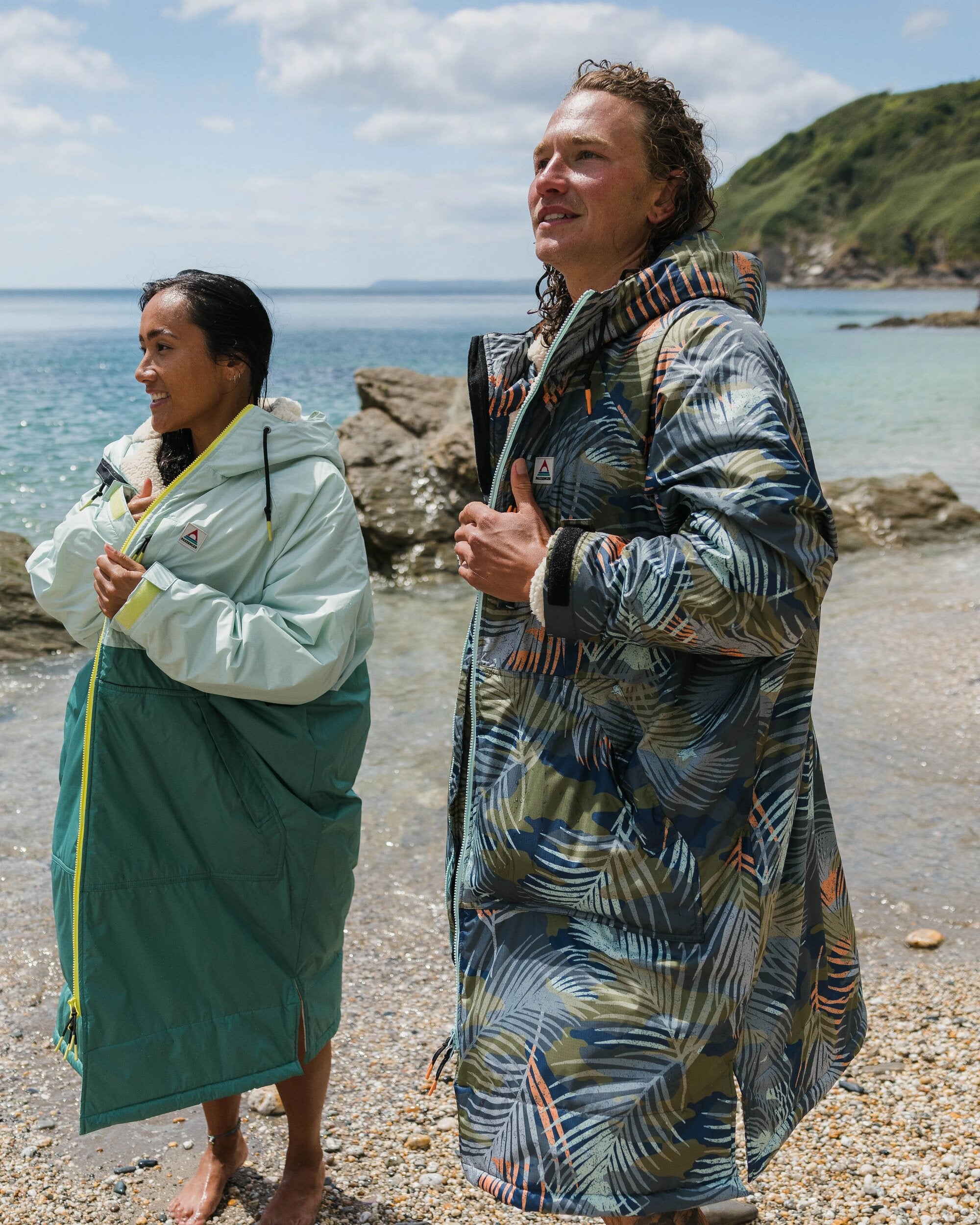 Waves Recycled Sherpa Lined Changing Robe - Palm Camo Apricot - Lifestyle - Male