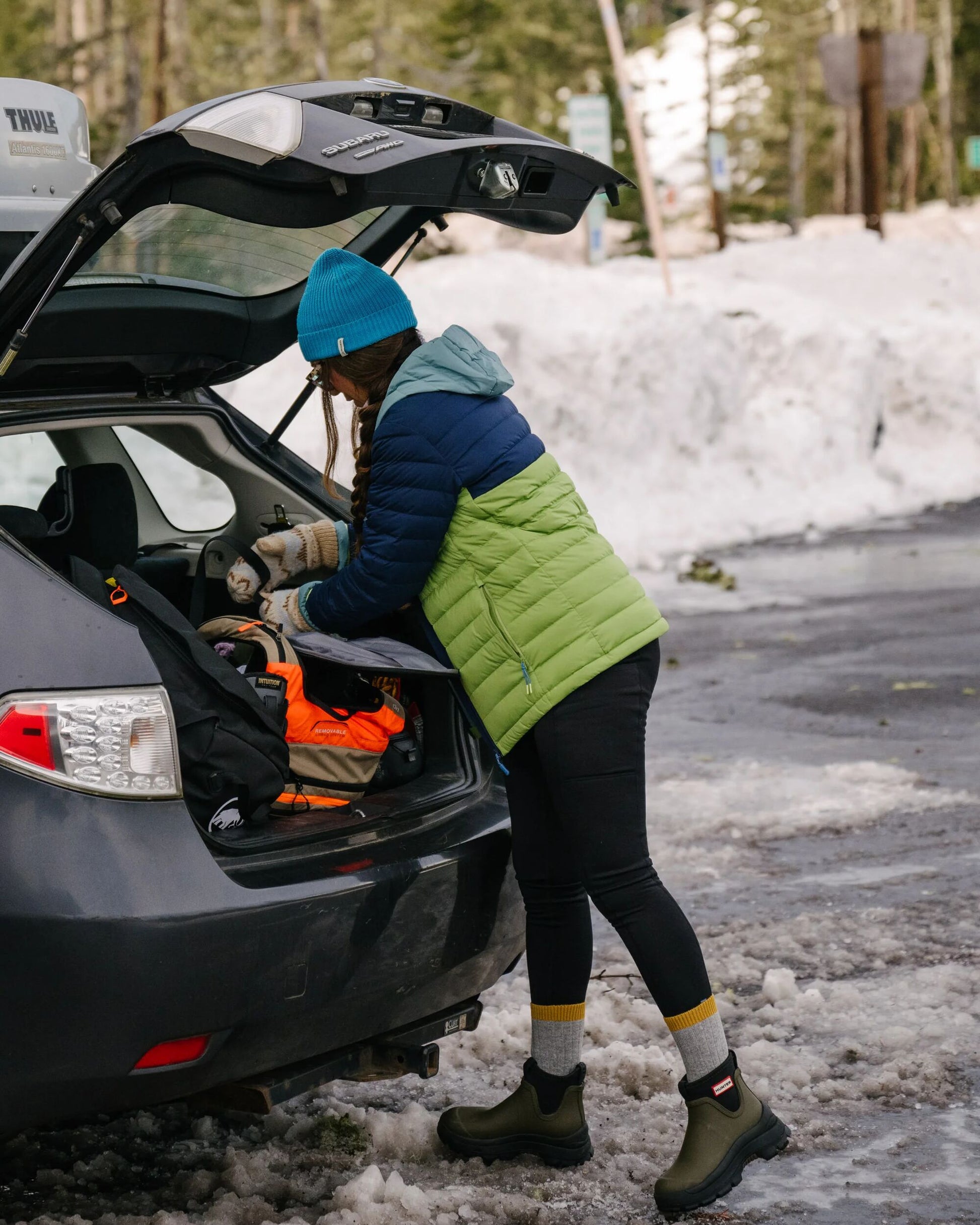 Northstar Down Recycled Jacket -  Rich Navy/Pear Green/Arctic