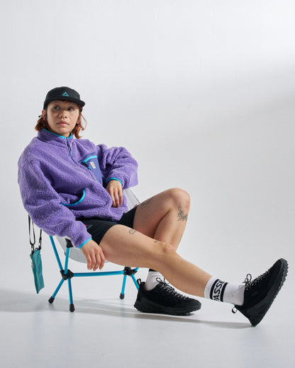 Ravi Sherpa Fleece - Retro Purple - Studio Model