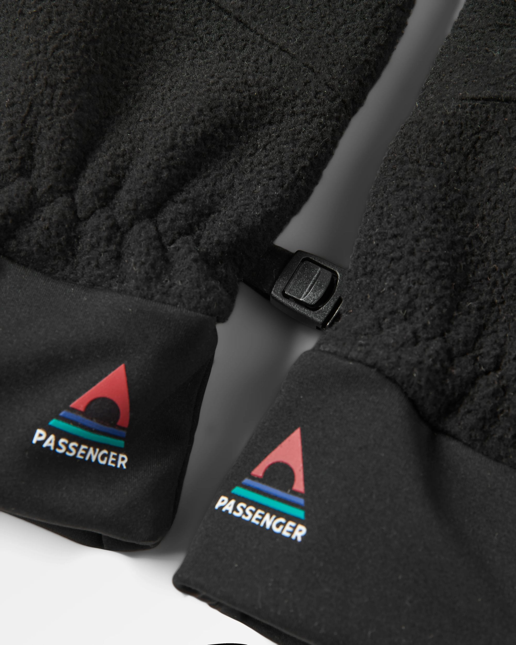 Terra Active Gloves - Black - Flatlay