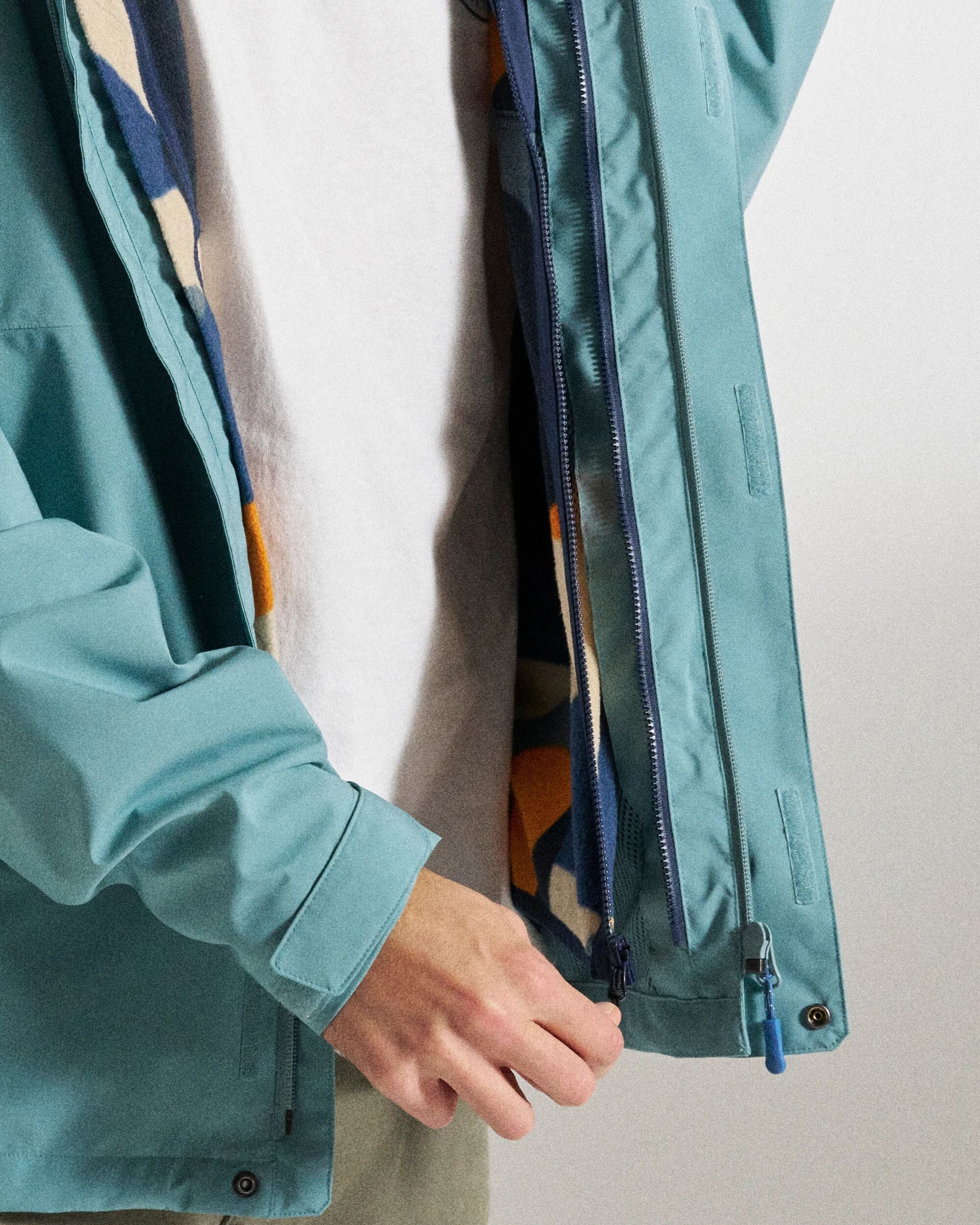 Graniteridge Recycled Waterproof 3 in 1 Jacket - Arctic - Studio Model