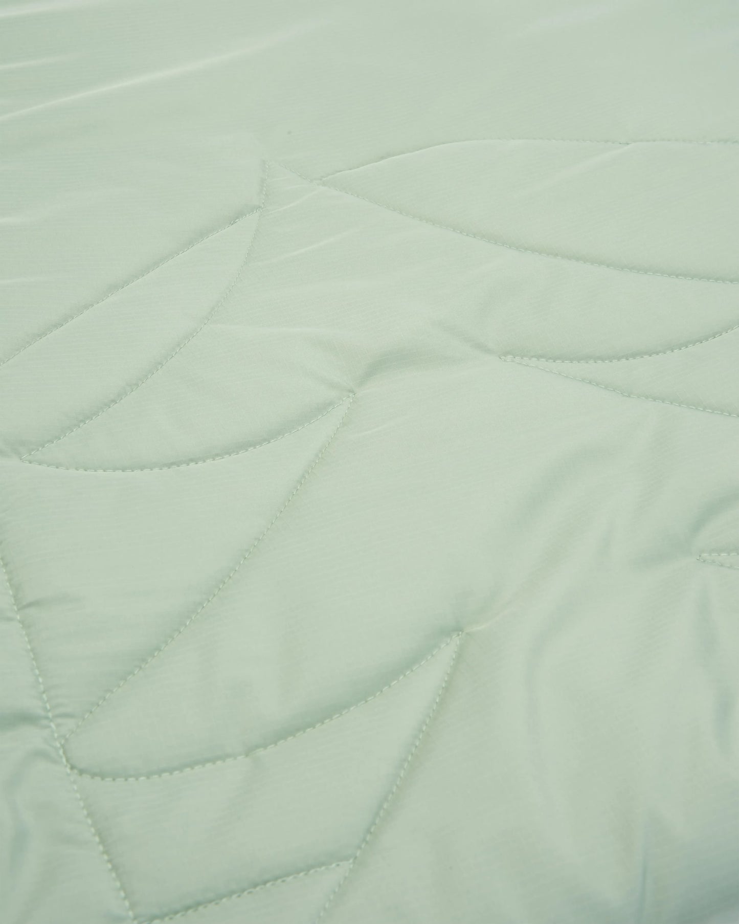 Cabin Recycled Sherpa Blanket - Pistachio