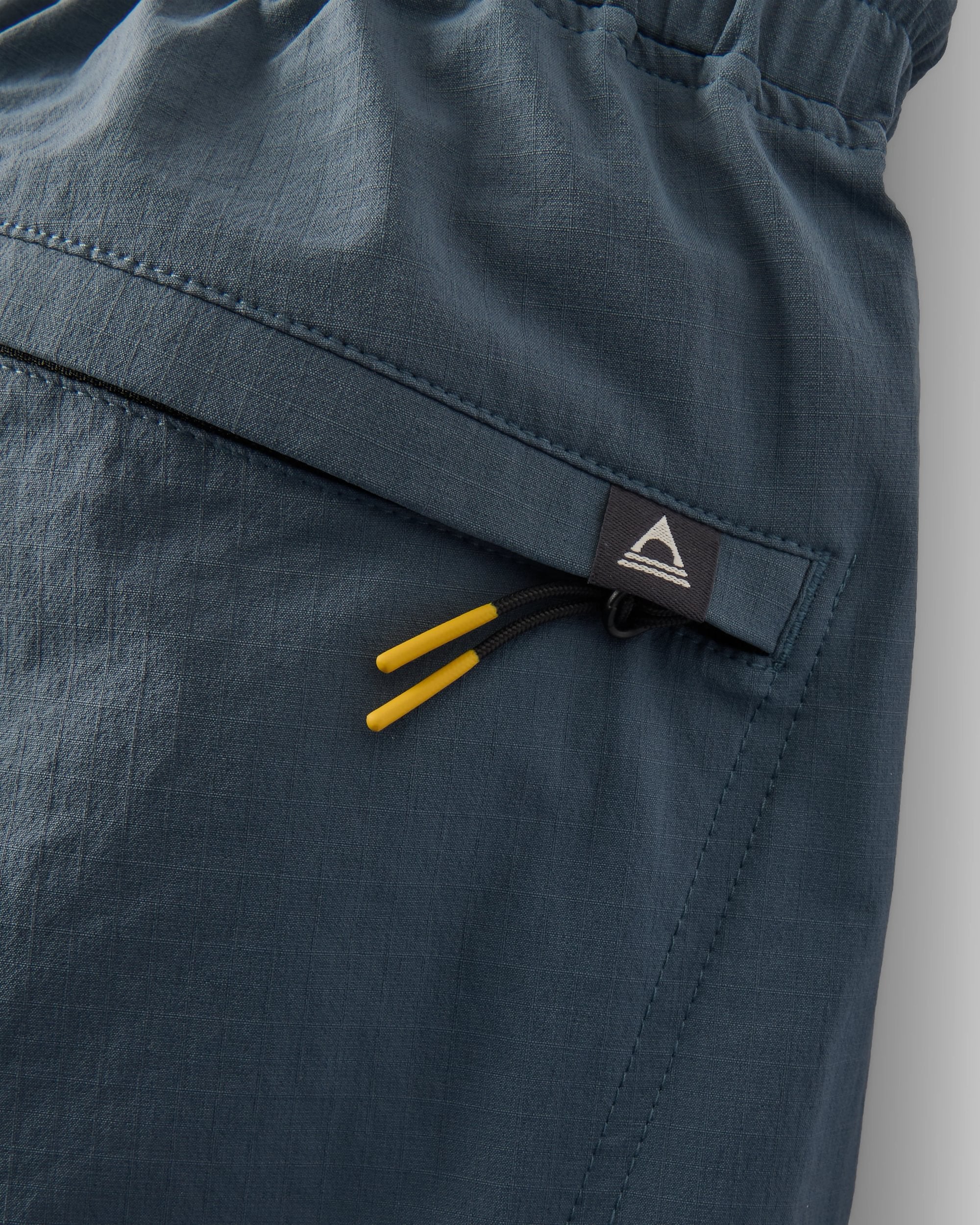 Sandstone Active Trail Jogger - Smoke Blue - Flatlay