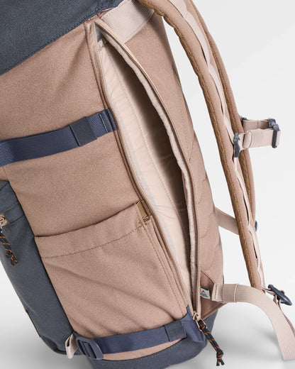 Vantage 24 Backpack - Charcoal/ Caramel - Flatlay