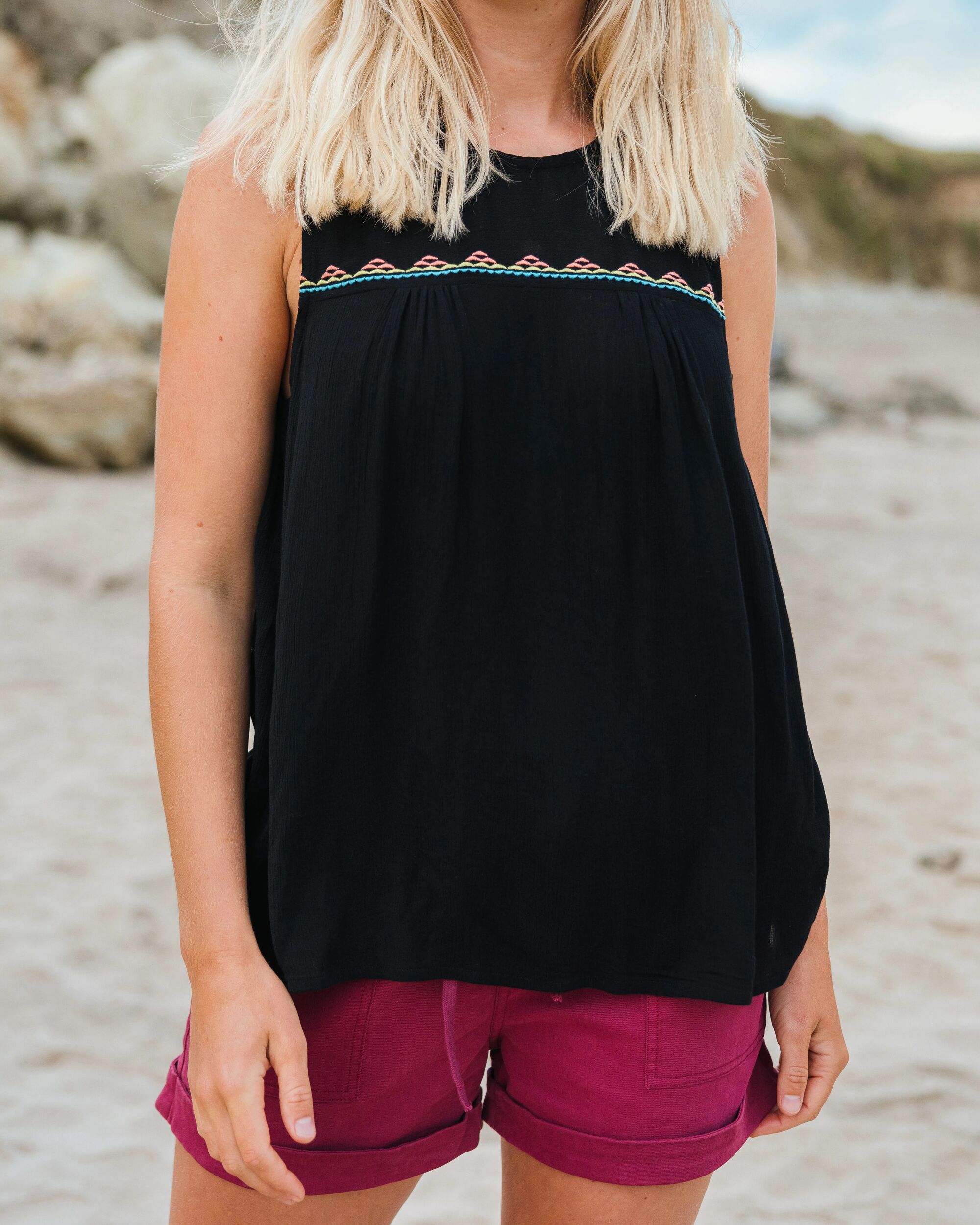 Petal Vest - Black - 