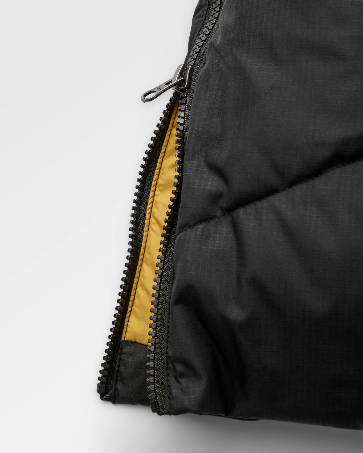 Tasman Long Insulated Jacket - Black - Flatlay