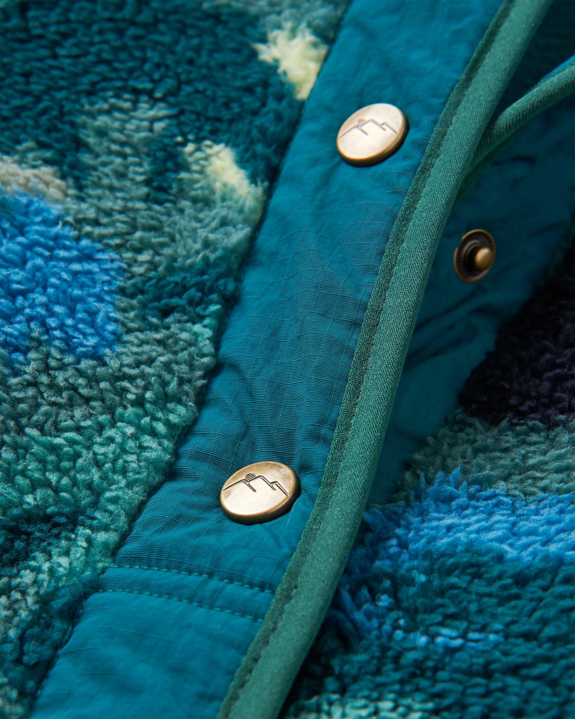 Navegado Recycled Soft-Touch Sherpa Fleece - Alpine Camo Rain Forest - Flatlay