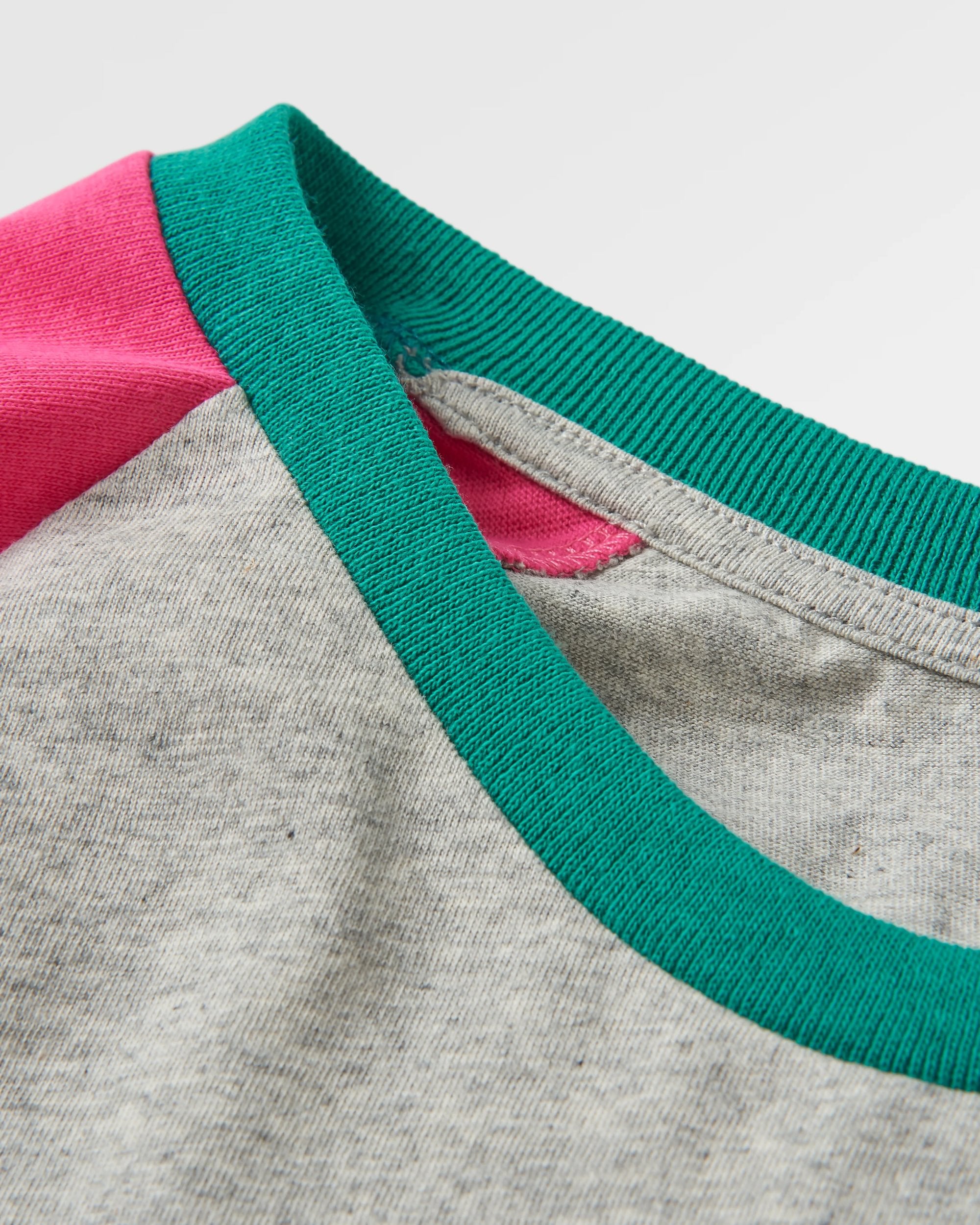 Riser Recycled Cotton LS T-Shirt - Mid Grey Marl - Flatlay