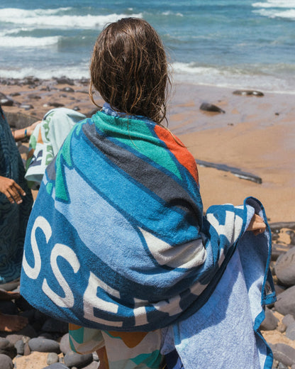 Womens_Tideline Organic Cotton Beach Towel - Dark Denim - Lifestyle