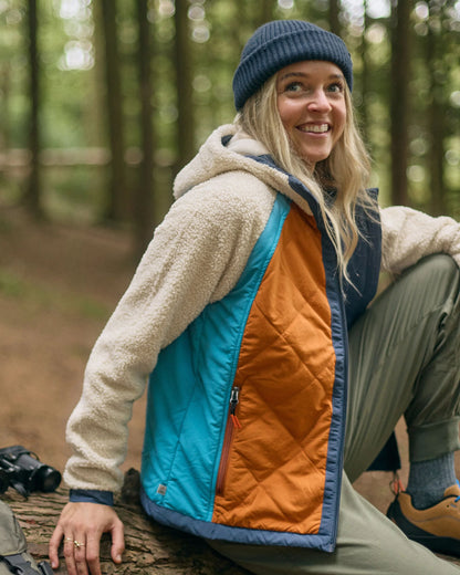 Lara Quilted Jacket - Oat/Sunset Orange - Lifestyle