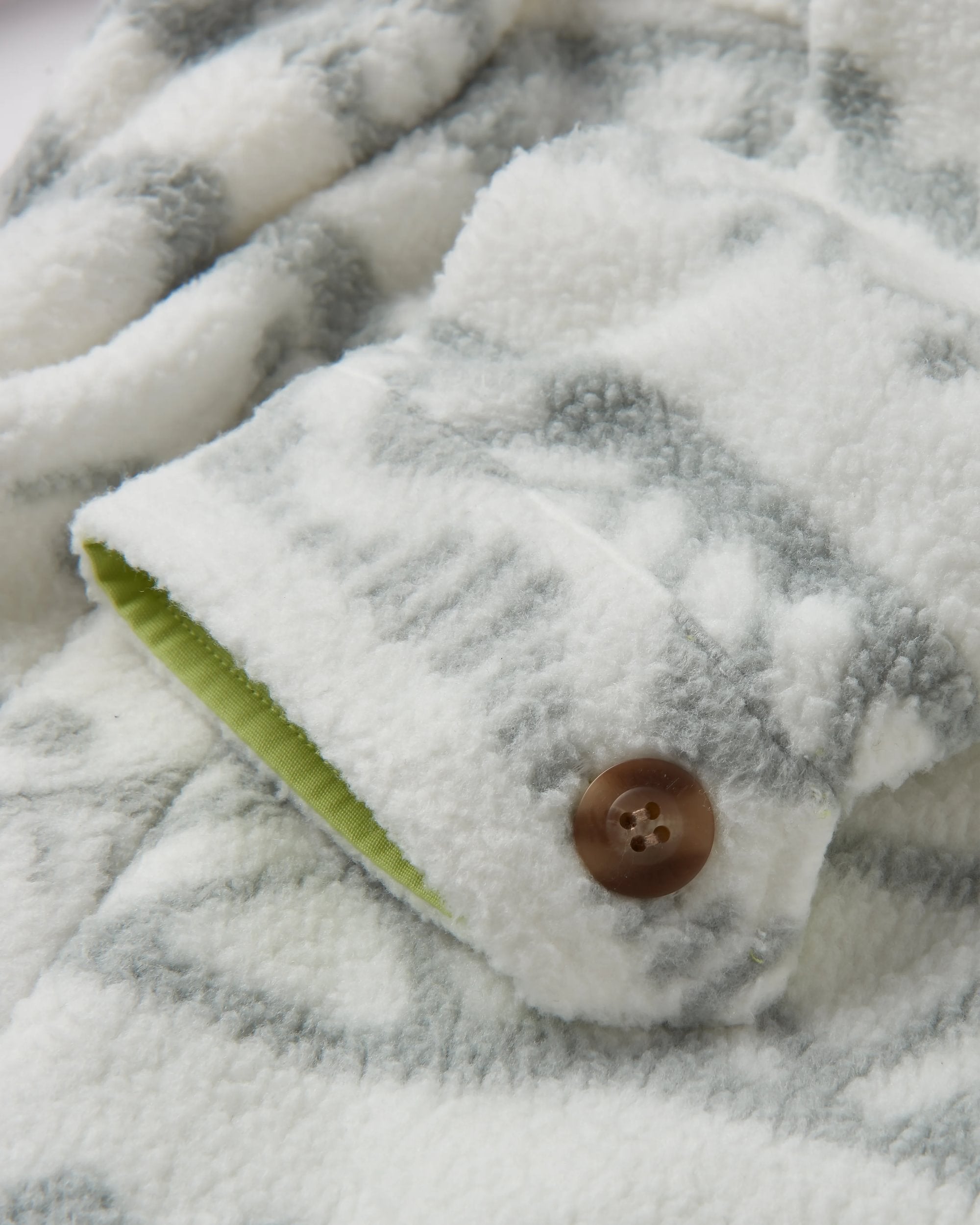 Cloudy Recycled Sherpa Fleece Shirt - Mountain Geo Vintage White - Flatlay