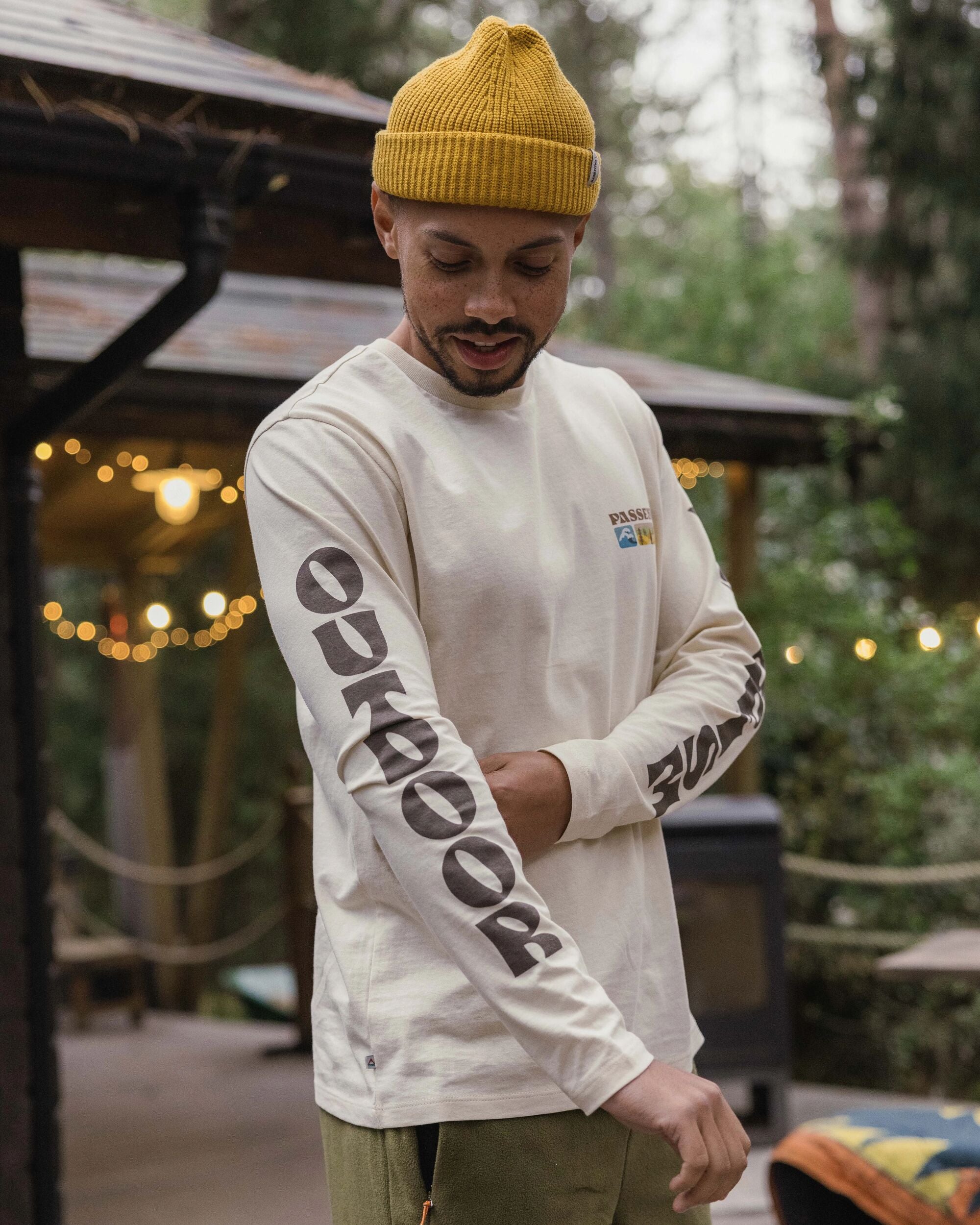 Patches Recycled Cotton LS T-Shirt - Birch - Lifestyle