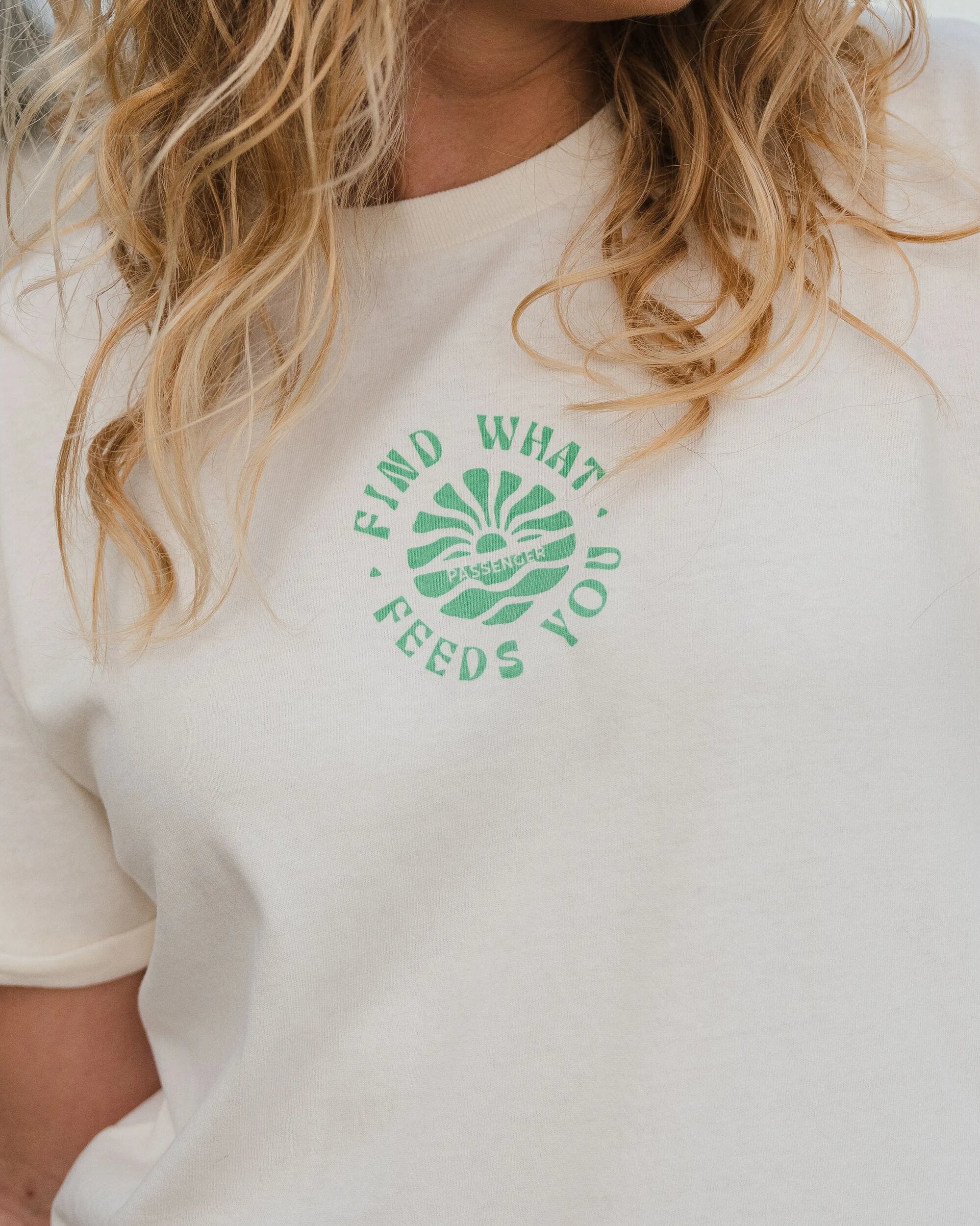 Discovery Rolled Sleeve T-Shirt - Marshmallow - Lifestyle