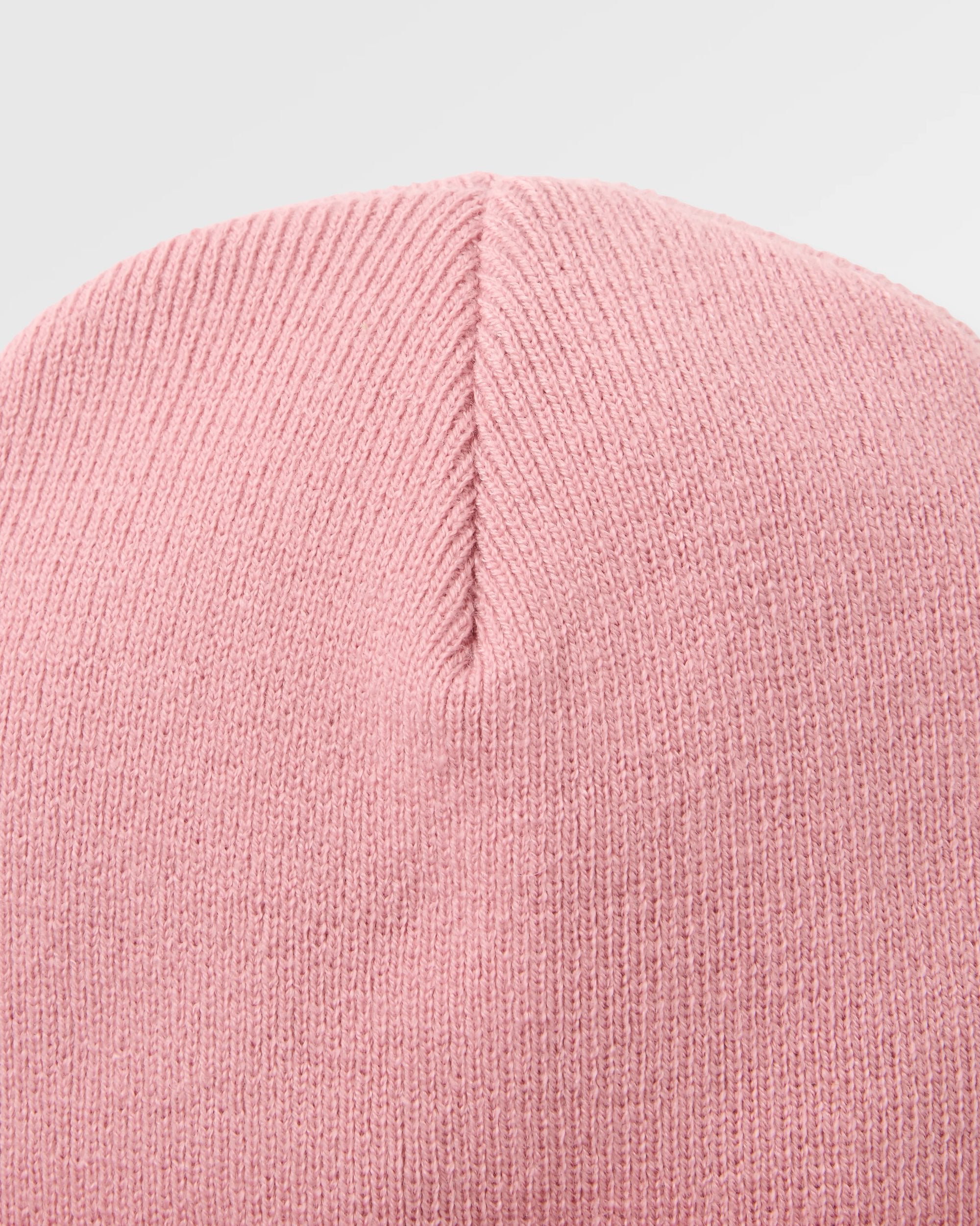 Core Low-Top Beanie - Pink Haze - Flatlay