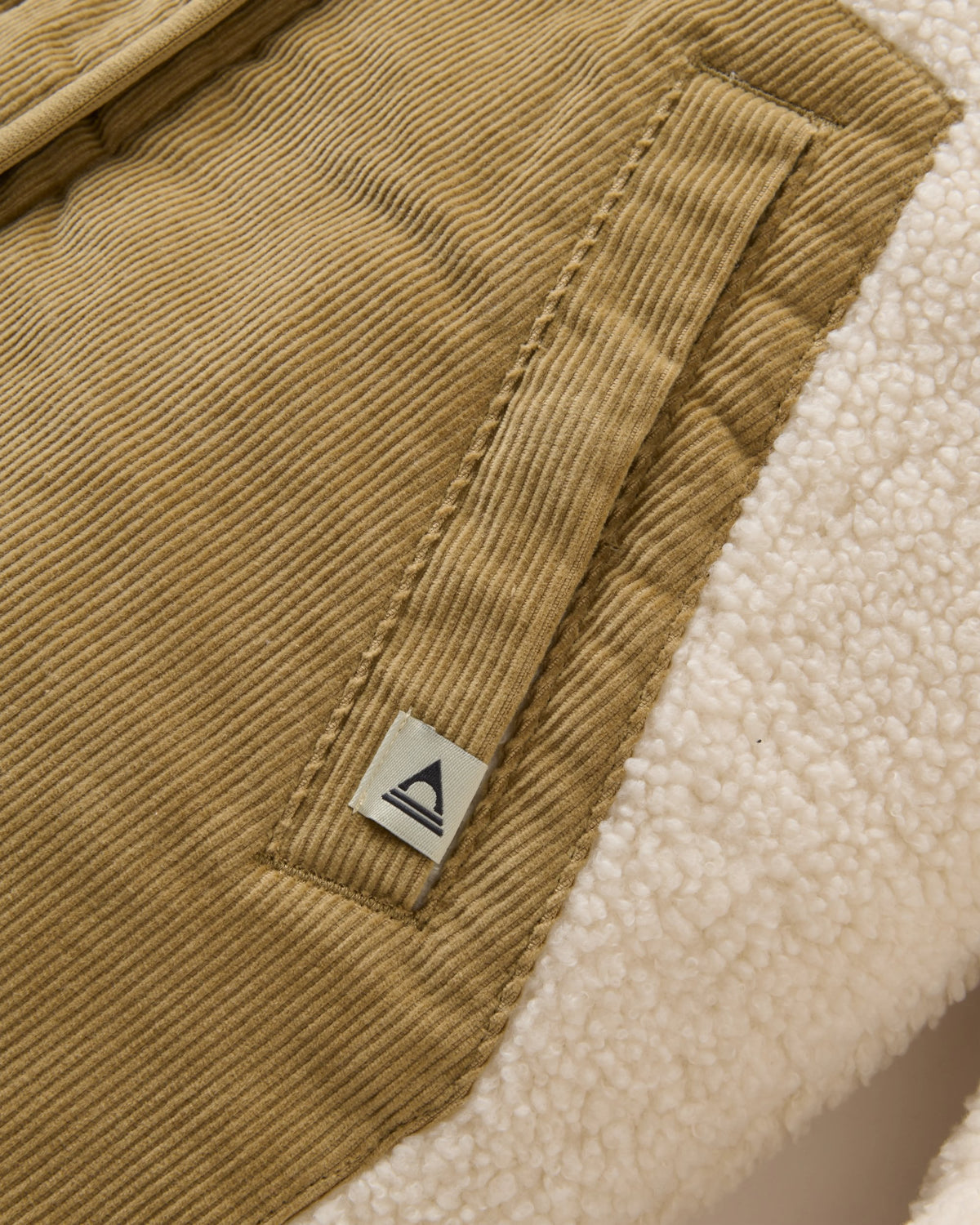 Clover Sherpa Fleece - Vintage White - Flatlay