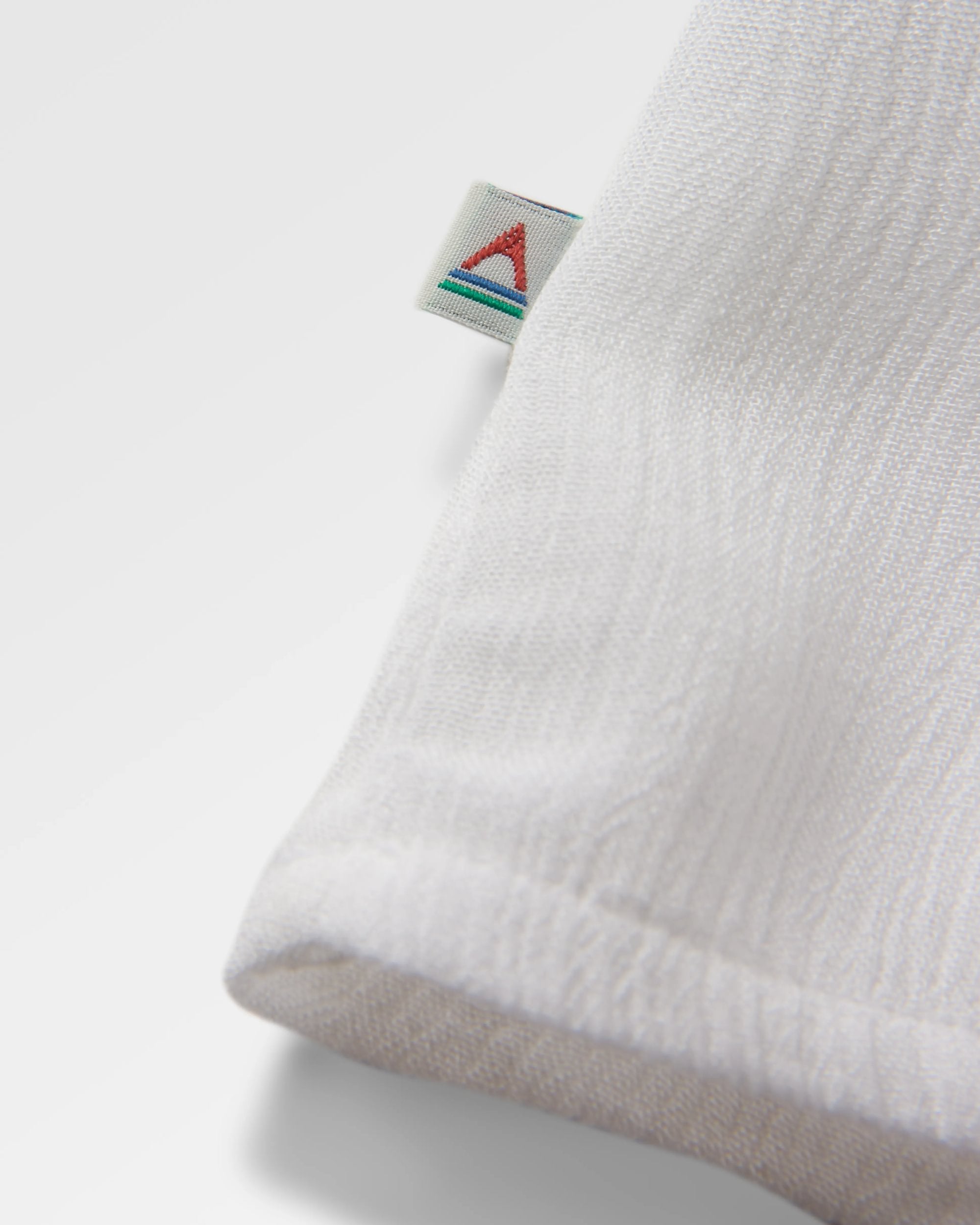 Petal Vest - White - Flatlay