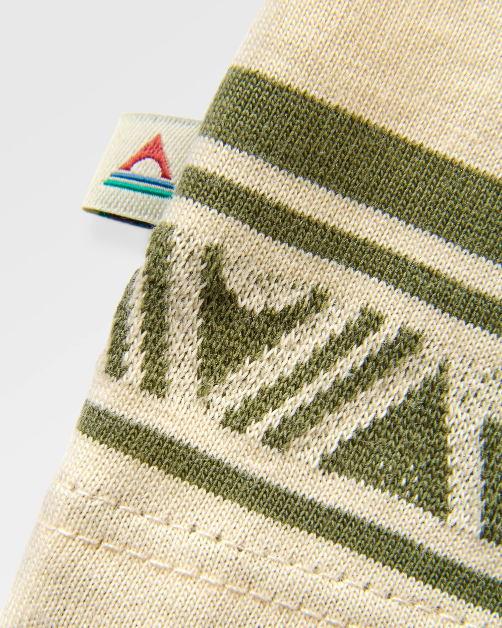 Mellower Jacquard T-Shirt - Geo Stripe Birch/Khaki - Flatlay