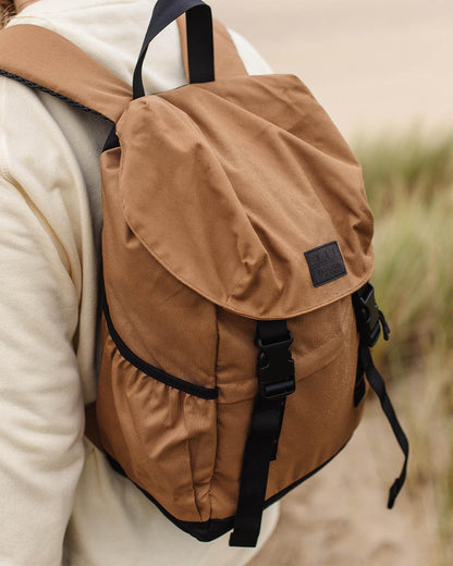 Womens_Boondocker Recycled 18L Backpack - Golden Brown