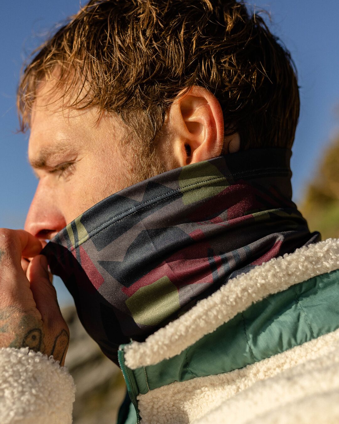 Male_Trail Recycled Gaiter - Charcoal Camo Pattern