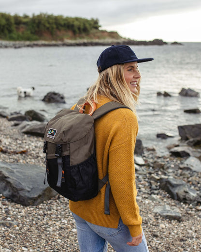 Boondocker 18L Recycled Backpack - Black/Khaki